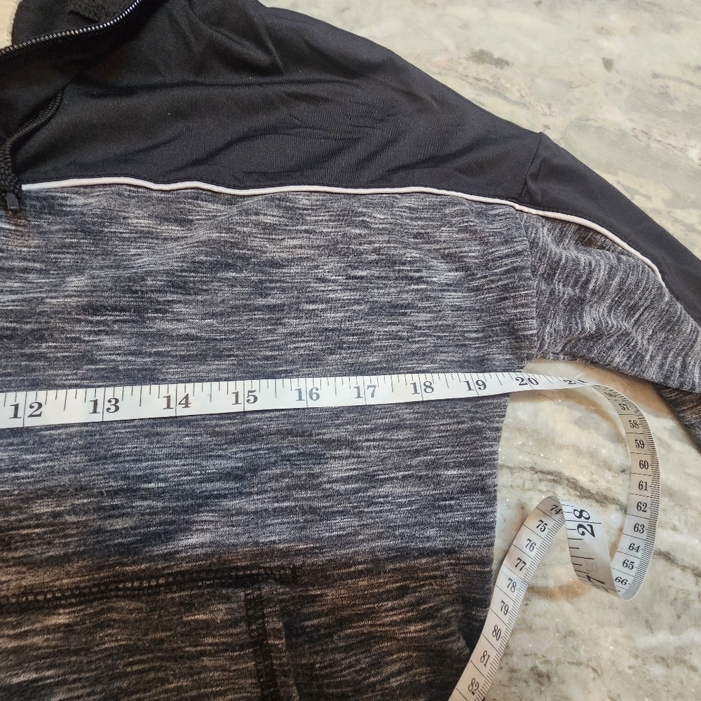 Live Love Dream Women’s XS Full Zip Hoodie Black Gray Athleisure Colorblock LLD - Picture 8 of 12
